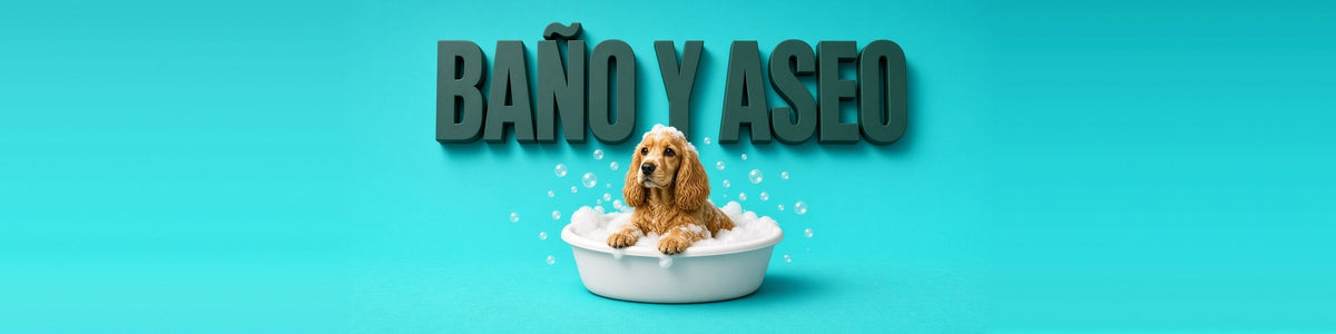 Cocker spaniel en una bañera con espuma, BAÑO Y ASEO